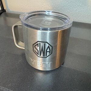 YETI Silver Mug with Clear Lid